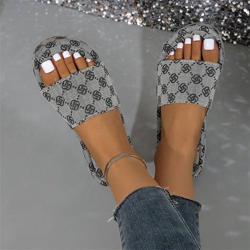 Plum Blossom Embroidery Thick-Soled Slides