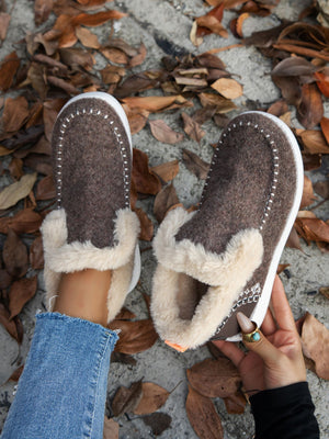 FrostEase Moccasin Style Sneakers