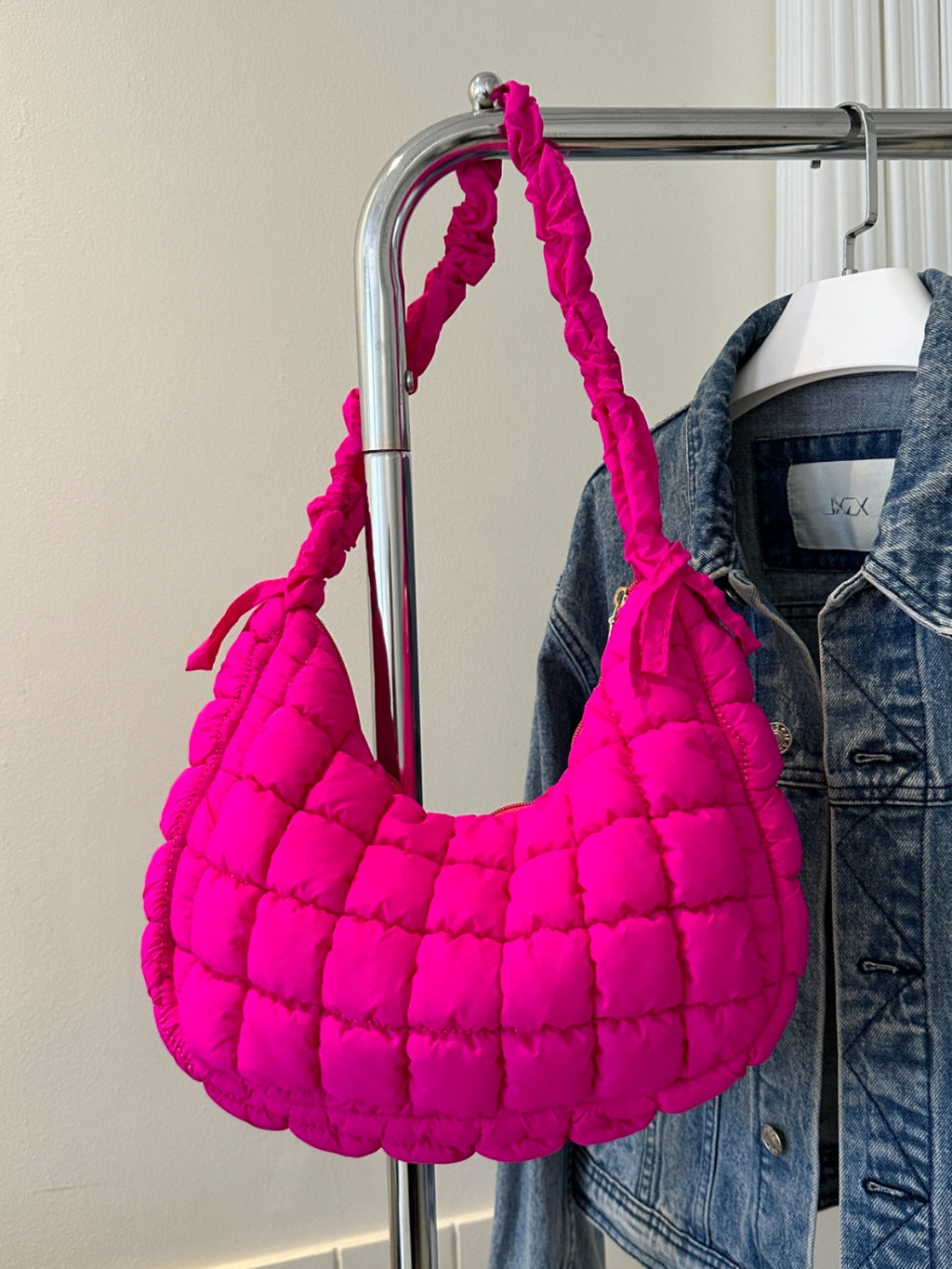 Bubble Texture Ruched Strap Quilted Shoulder Bag