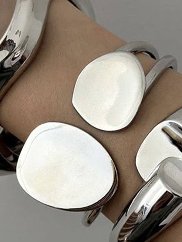 UZ Wholesale Store - Geometric Hollow Solid Color Bracelet Accessories