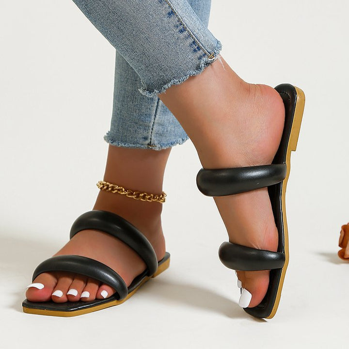 SQUARE TOE FLAT BOTTOM DEW SANDALS